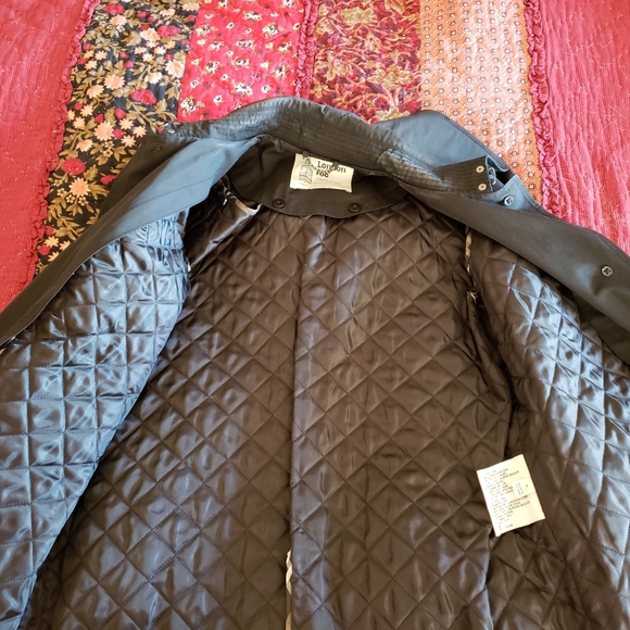 London Fog hip length raincoat w/liner size L - Picture 3 of 6